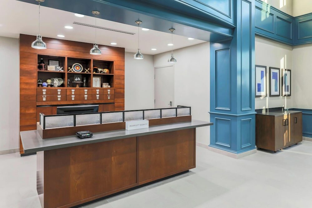 Фото Four Points by Sheraton Ontario-Rancho Cucamonga