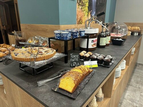 Внешний вид отеля Hotel Ferrari в Пинцоле, фото 3