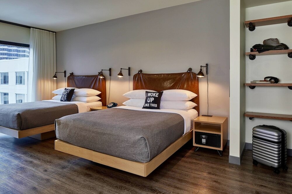Фото Moxy Atlanta Midtown