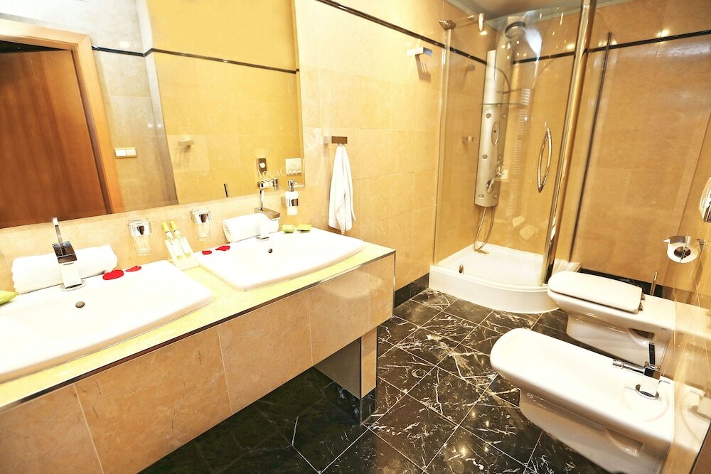 Фото Hotel AquaCity Seasons