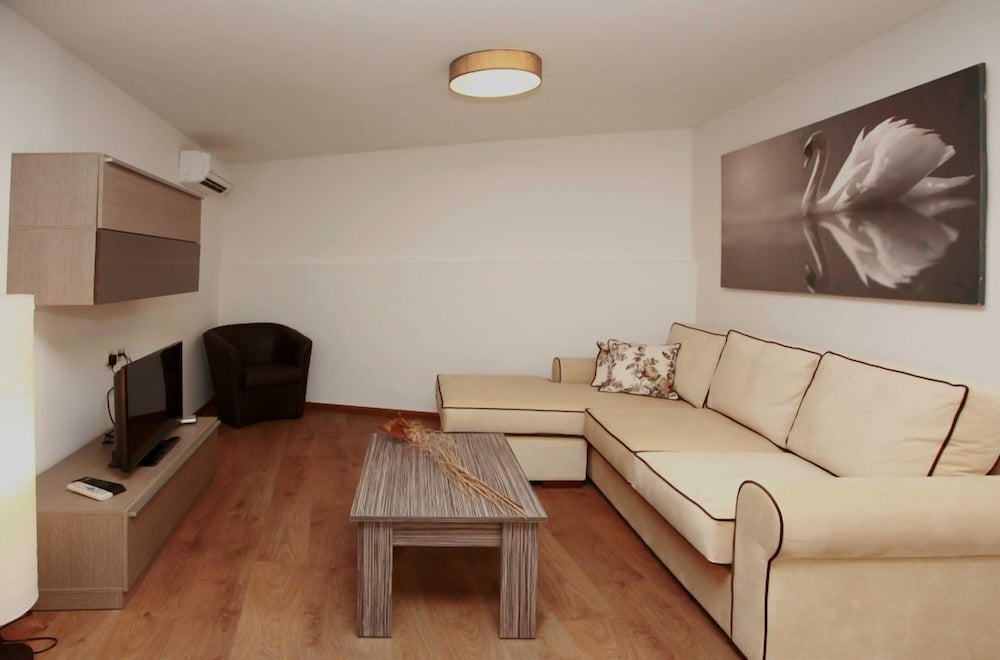 Фото Eurohotel Katrin Suites-Adults Only
