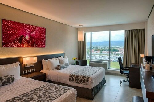 Внешний вид отеля Crowne Plaza Panama Airport в Токумене, фото 2