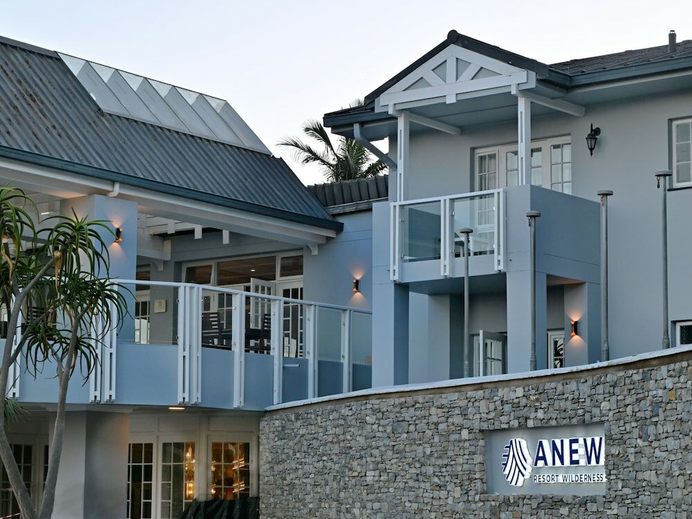 Фото The Wilderness Hotel
