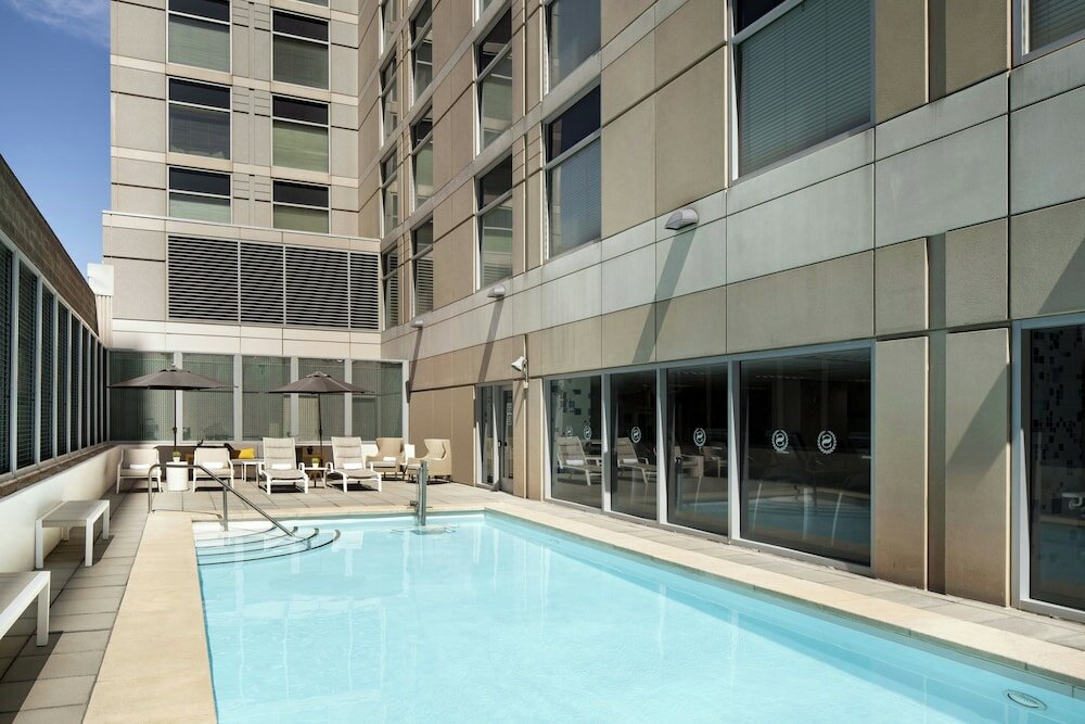 Фото Sheraton Grand Sacramento Hotel