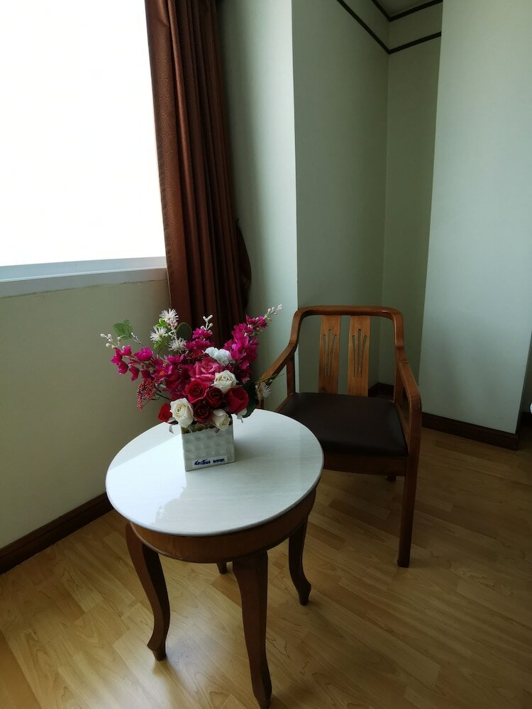 Фото Morakot Hotel Chumphon