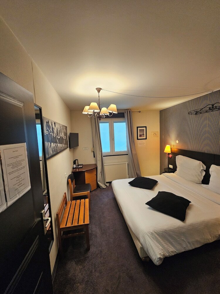 Фото Hôtel 1er Consul Rouen