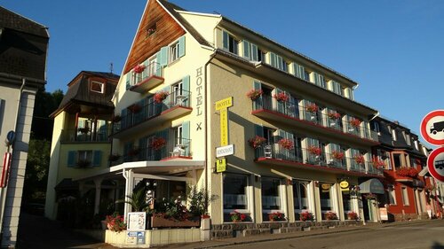 Гостиница Hotel Restaurant Aux Bruyères в Сене-Дье-де-Во