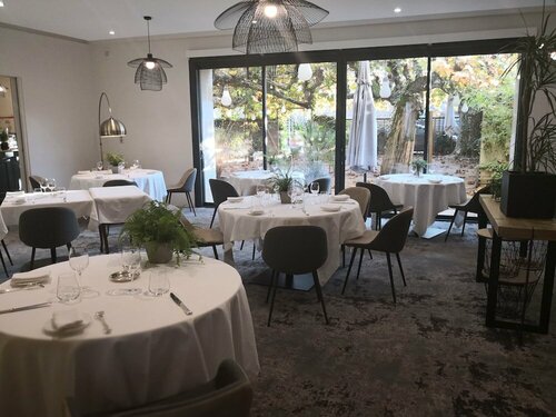 Гостиница Hôtel Restaurant Claude Darroze в Лангоне