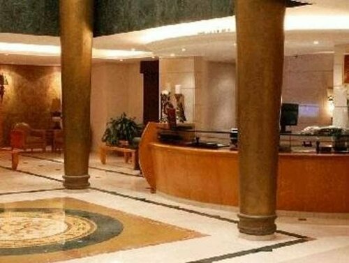 Гостиница Hotel Luxor, Beyrut в Джунии
