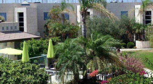 Апартаменты Michelle Suites Herzliya в Герцлии