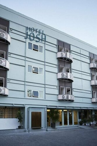 Josh Hotel