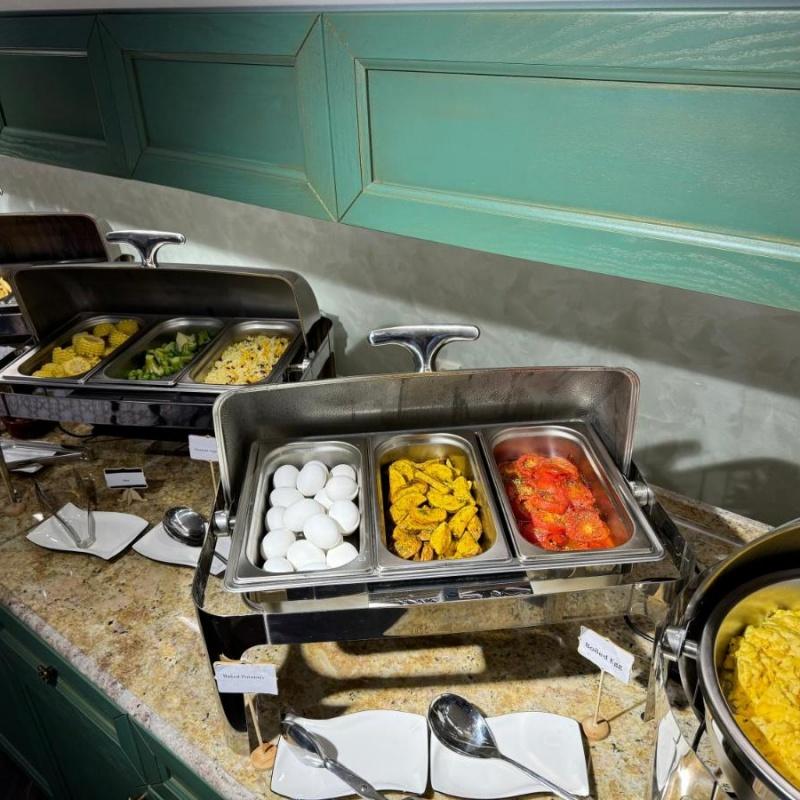 Фото Midway Baku Hotel