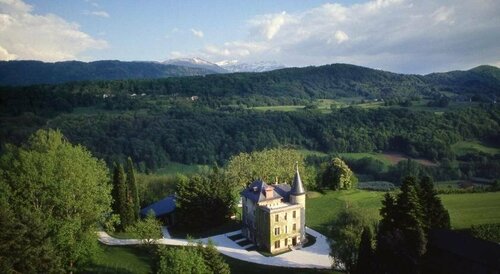 Гостиница Château de la Tour du Puits в Шамбери