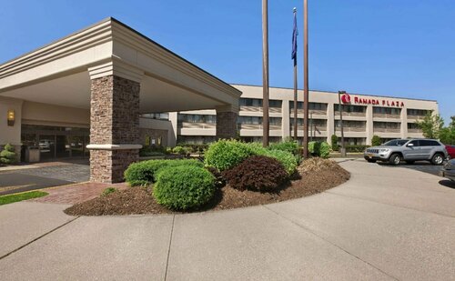 Гостиница Holiday Inn Long Island - Islip Arpt East в Фармингвилле