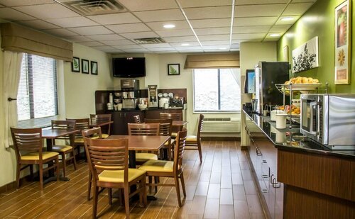 Гостиница Sleep Inn Austintown - Youngstown, West в Янгстауне
