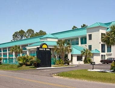 Гостиница Days Inn by Wyndham Gulfport в Галфпорте