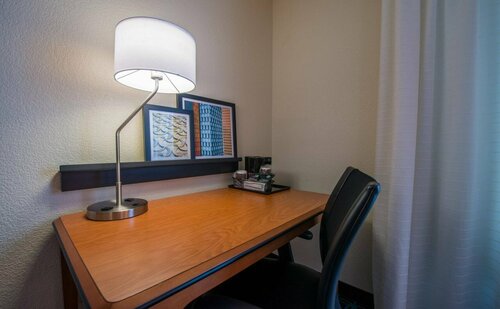 Гостиница Fairfield by Marriott Inn & Suites Indianapolis Northwest в Индианаполисе