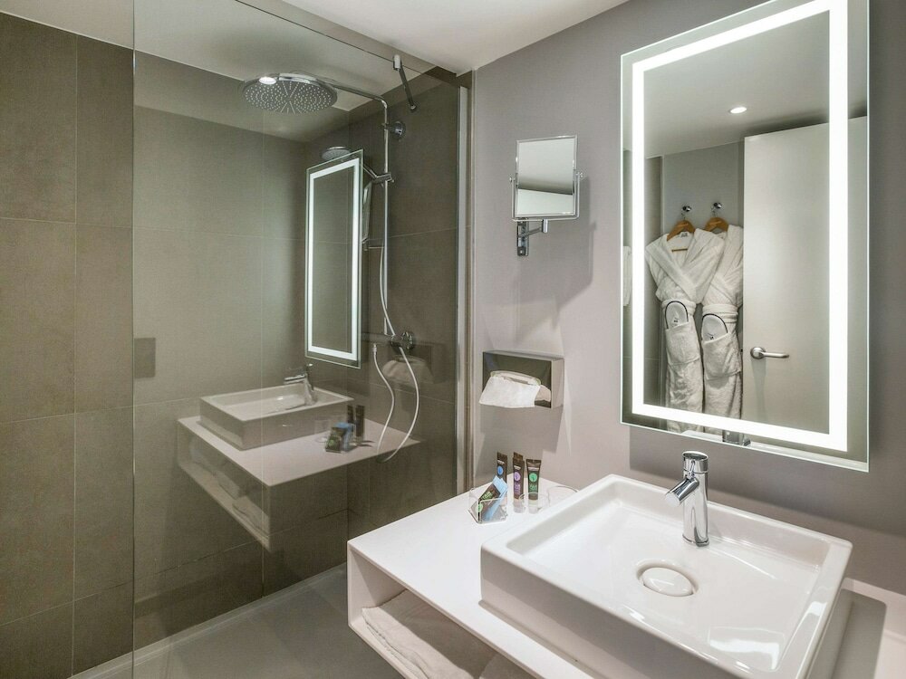 Фото Novotel Strasbourg Centre Halles