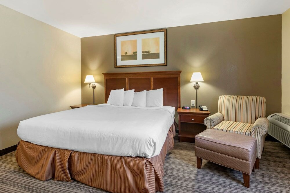 Фото Country Inn & Suites by Radisson, Atlanta Downtown South at Turner Field, Ga