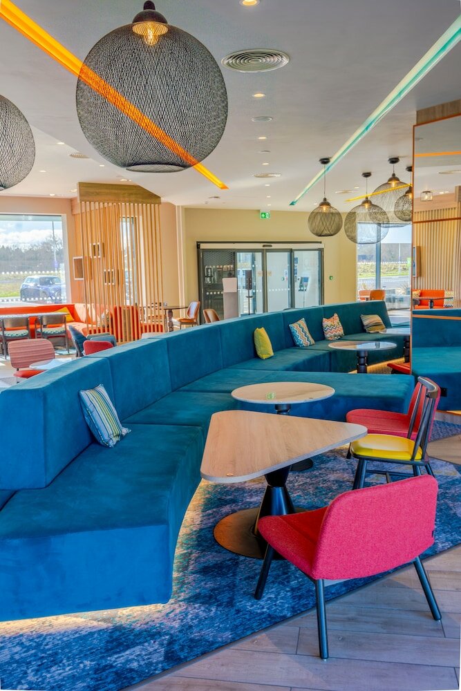 Фото Hampton by Hilton Blackburn