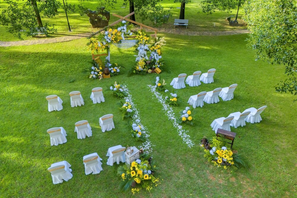Фото Royal Garden Hotel