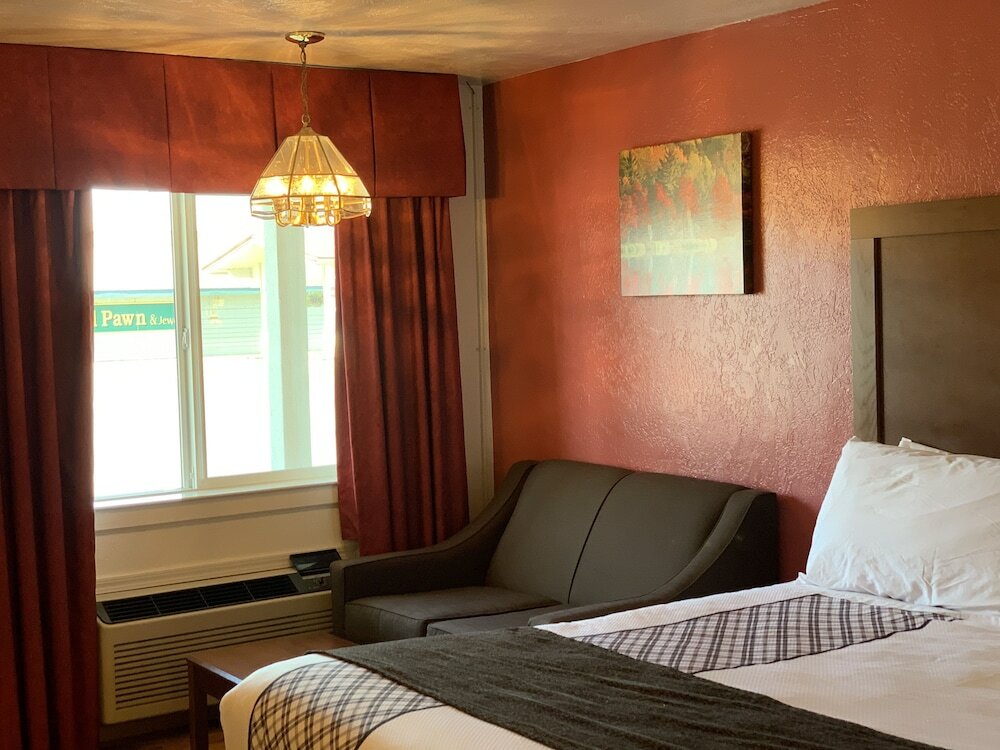 Фото Red Carpet Inn Medford