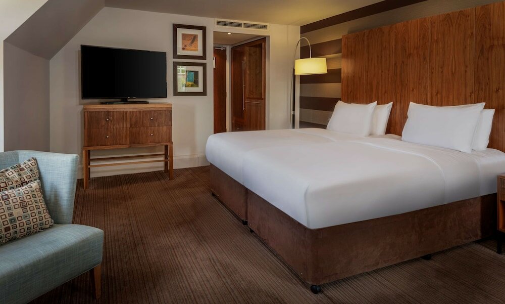 Фото DoubleTree by Hilton Stratford-upon-Avon