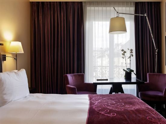 Фото Eastwest Hotel