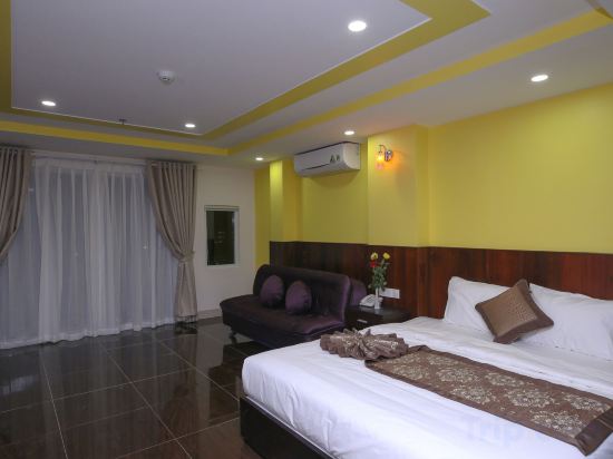 Фото Melyna Hotel