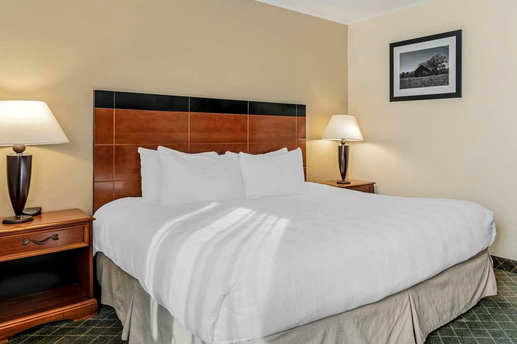 Фото Best Western Plus Augusta Civic Center Inn