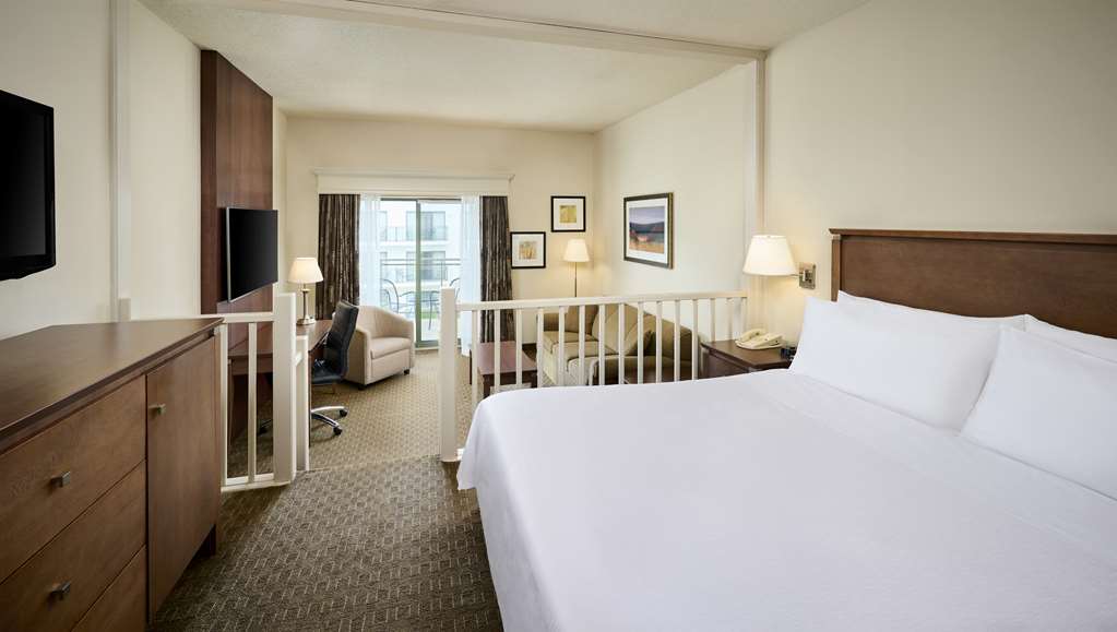 Фото Best Western Plus Lamplighter Inn & Conference Centre