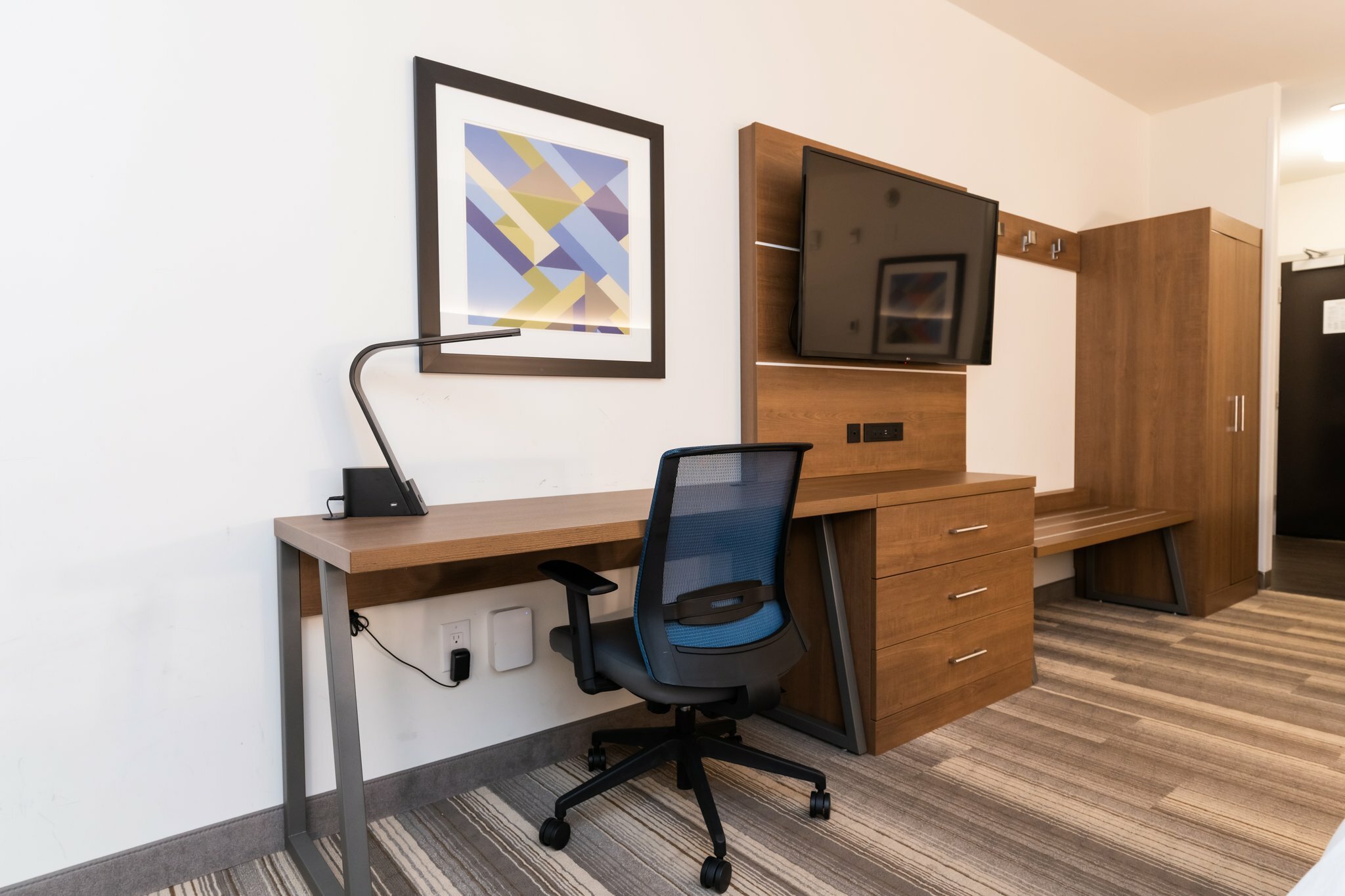 Фото Holiday Inn Express & Suites Edmonton Sw - Windermere, an Ihg Hotel