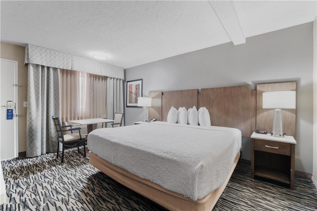 Фото Best Western Los Alamitos Inn & Suites