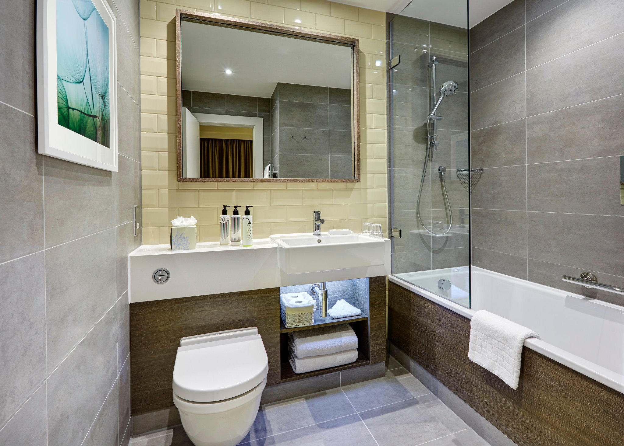 Фото Staybridge Suites London - Vauxhall, an Ihg Hotel
