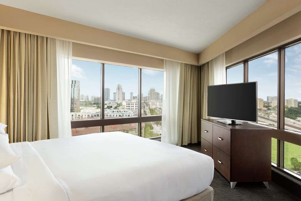 Фото Doubletree by Hilton Orlando Downtown