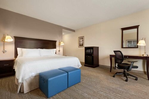 Гостиница Hampton Inn & Suites Washington-Dulles International Airport в Стерлинге