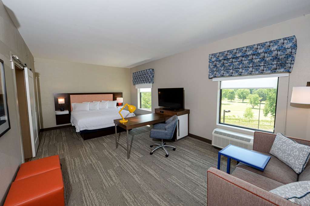 Фото Hampton Inn & Suites Lenoir