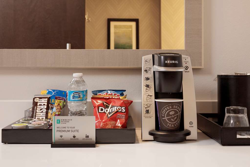 Фото Embassy Suites by Hilton Amarillo Downtown