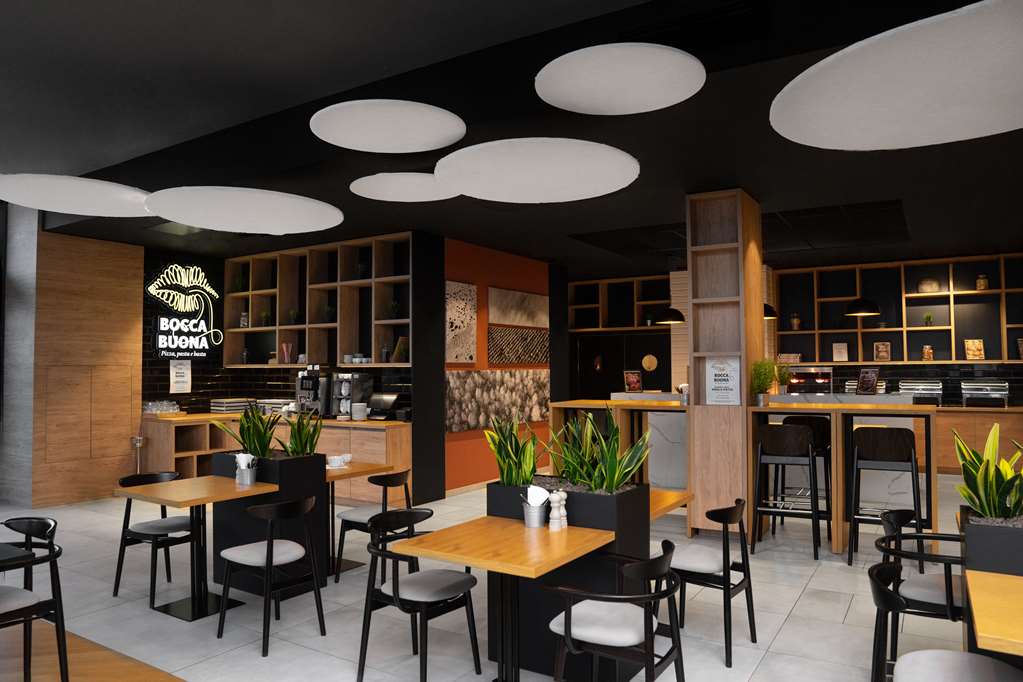 Фото Park Inn by Radisson Vilnius Airport Hotel & Conference Centre