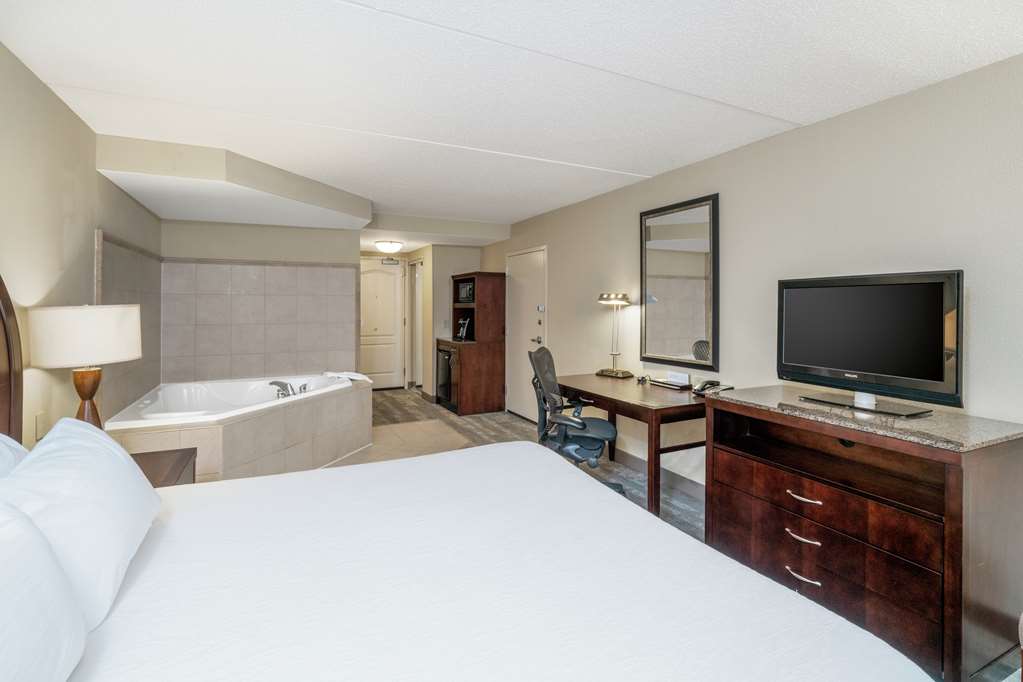 Фото Hilton Garden Inn Richmond Airport
