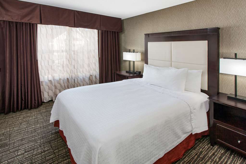 Фото Homewood Suites by Hilton Indianapolis Keystone Crossing