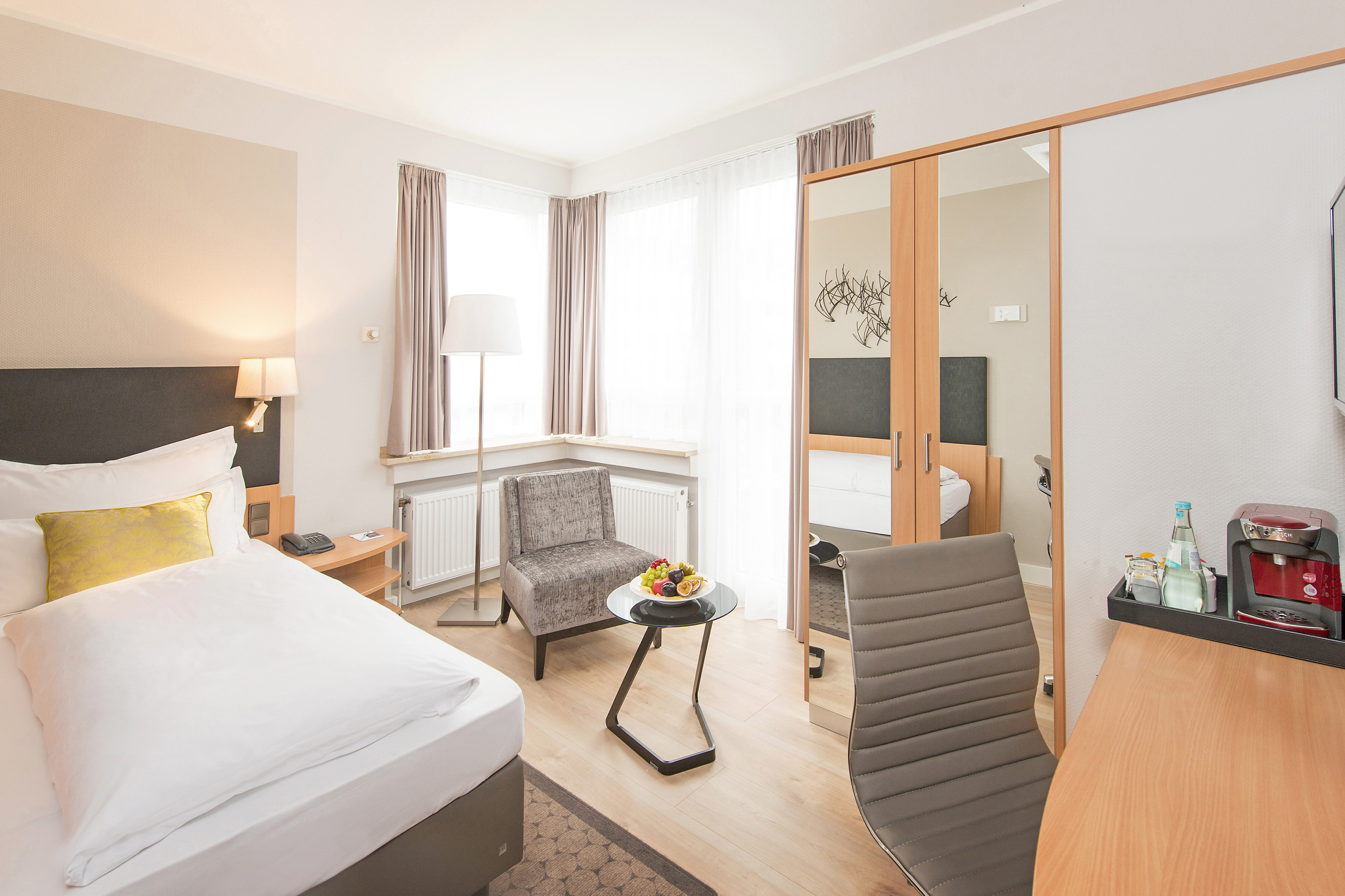 Фото Mercure Hotel Koeln Belfortstrasse