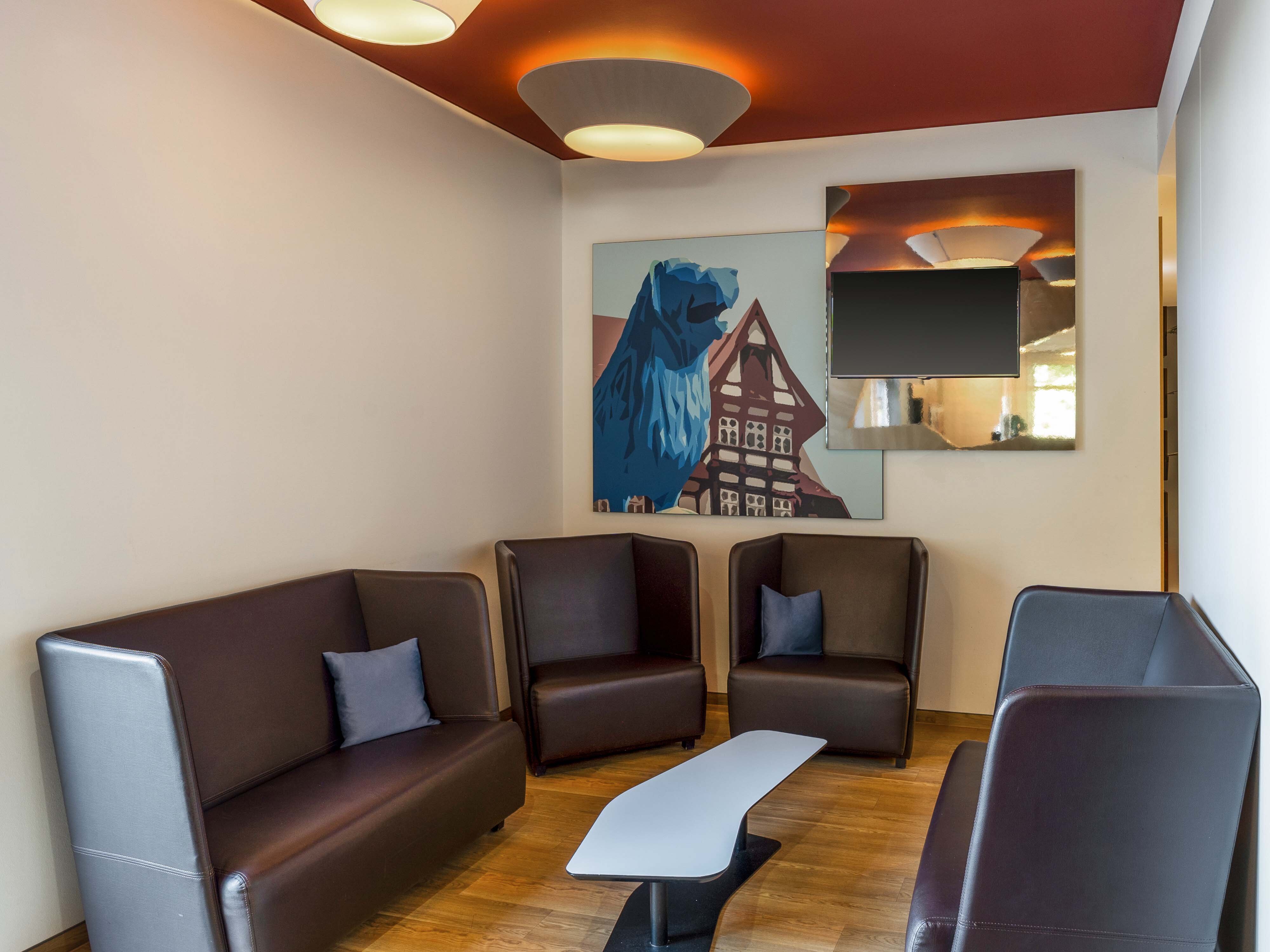 Фото B&b Hotel Braunschweig-City