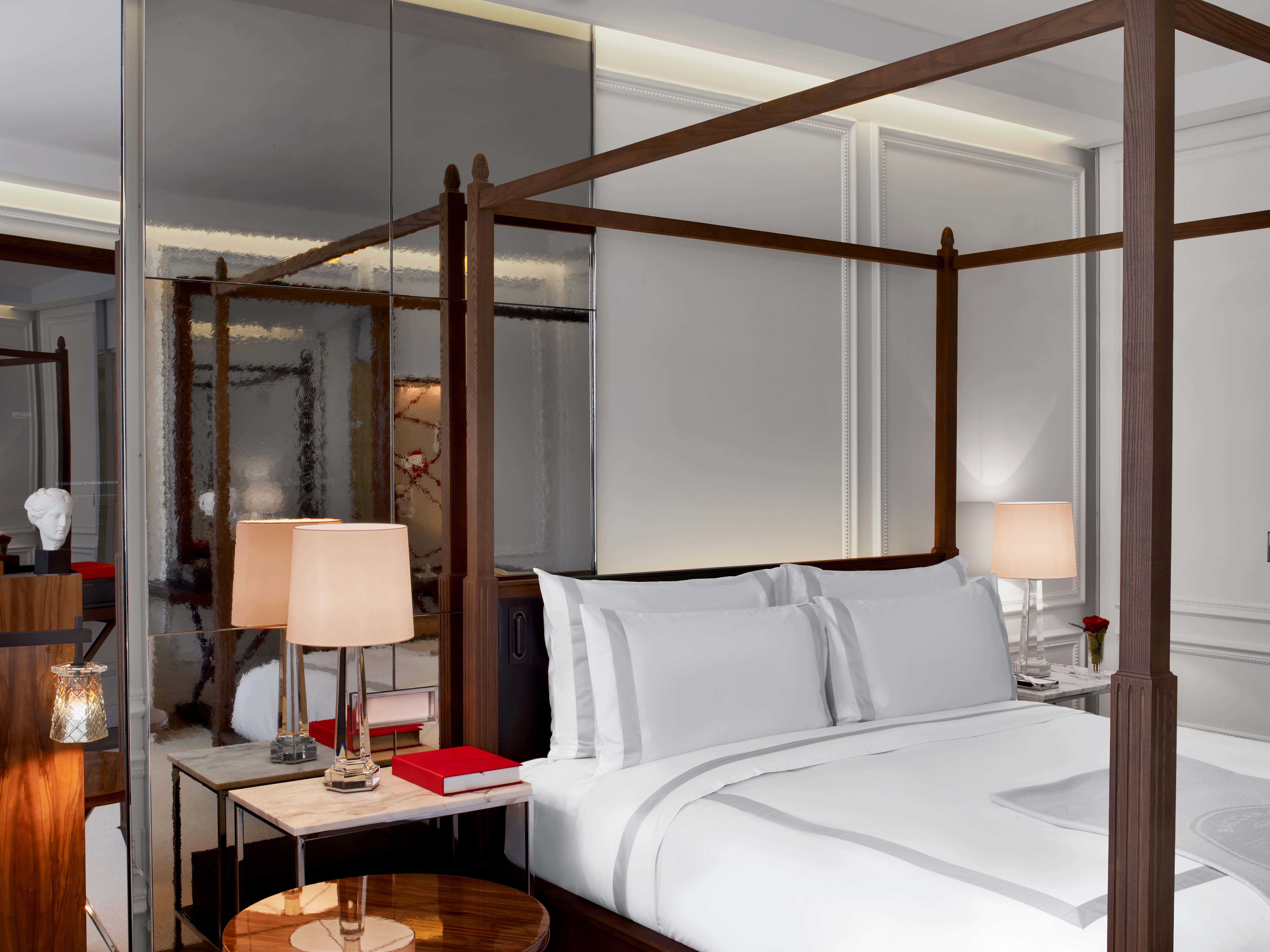 Фото Baccarat Hotel and Residences New York