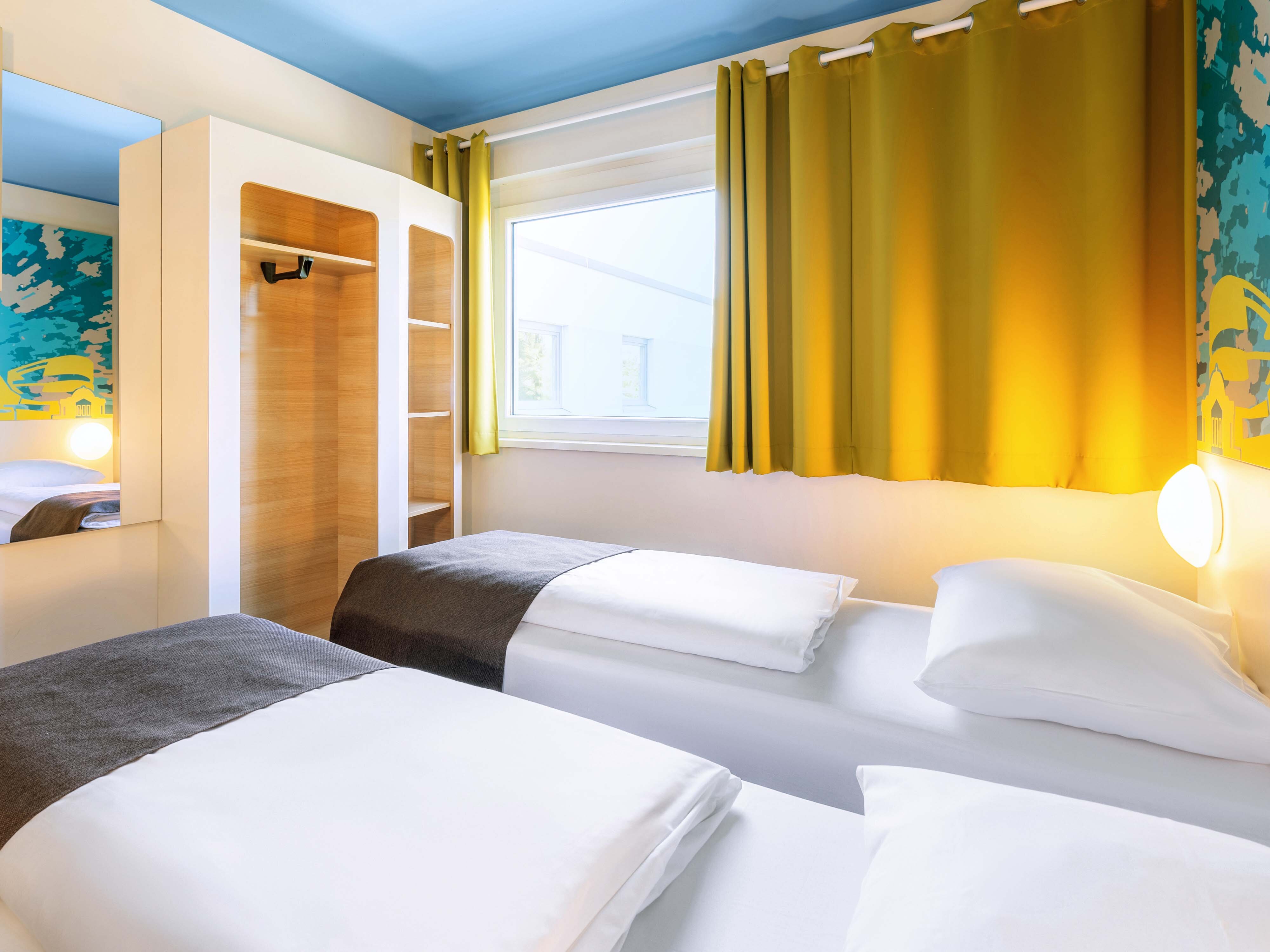 Фото B&b Hotel Stuttgart-City