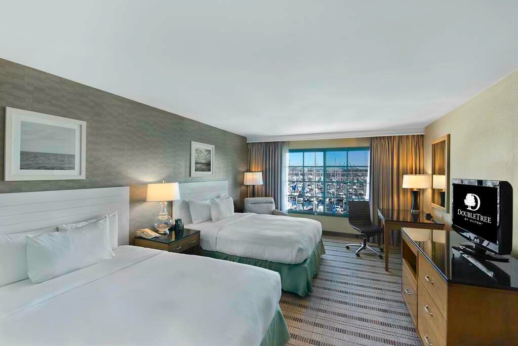 Фото DoubleTree by Hilton San Pedro - Port of Los Angeles