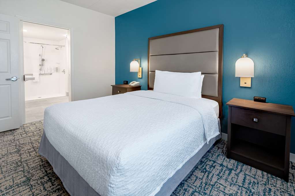 Фото Homewood Suites by Hilton Eatontown