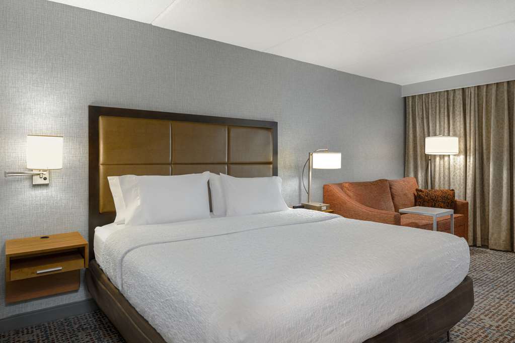 Фото Hampton Inn Tallahassee-Central