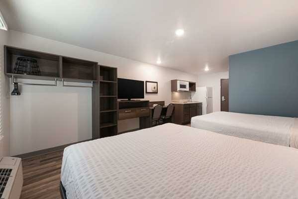 Фото Woodspring Suites Philadelphia Northeast