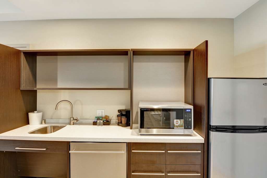 Фото Home2 Suites by Hilton Las Vegas Strip South